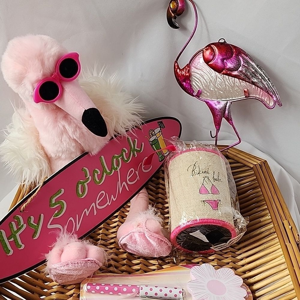 Flamingo Beach Party Fun  Beach House Vacay Gifting Decor